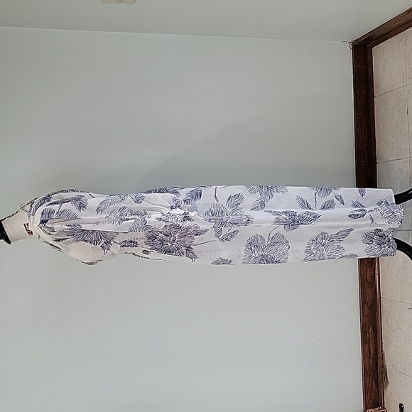 Lovestitch tropical blue and white maxi dress in size small. - Picture 3 of 10